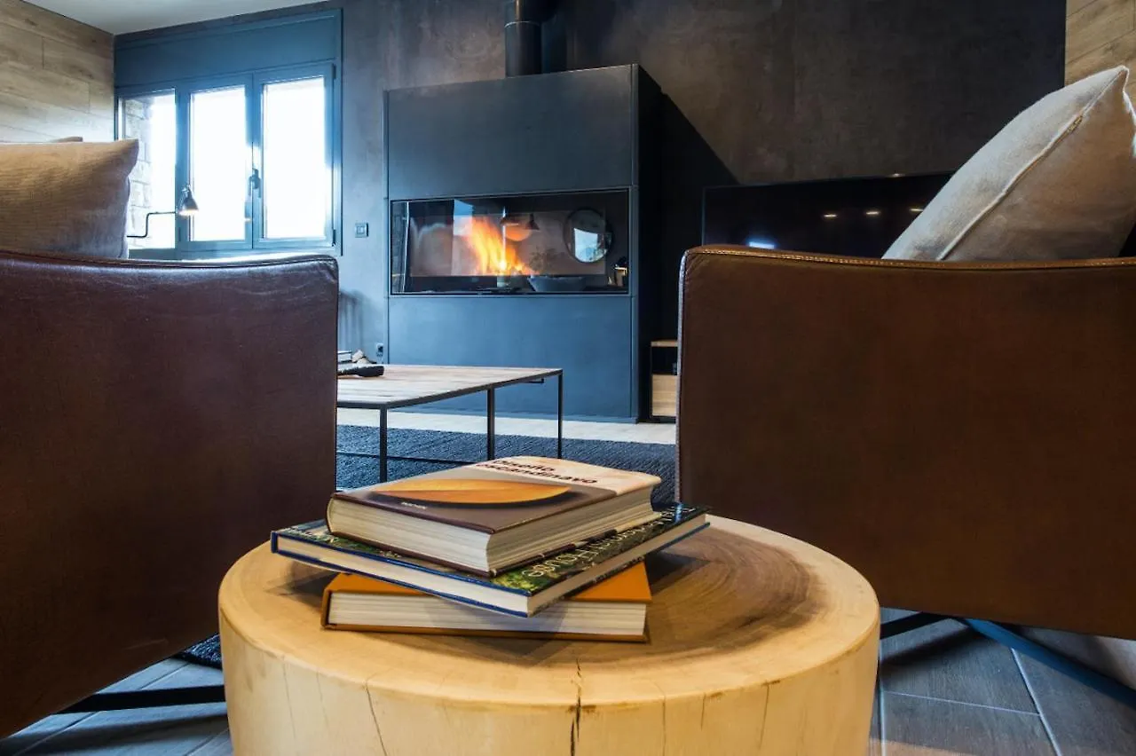Luxury Ski Chalet Andorra location